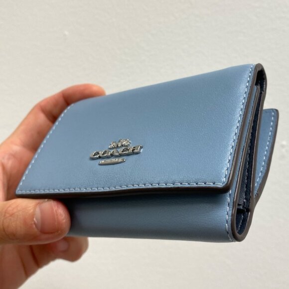 Coach CR799 Small Wallet - Picture 2 of 8